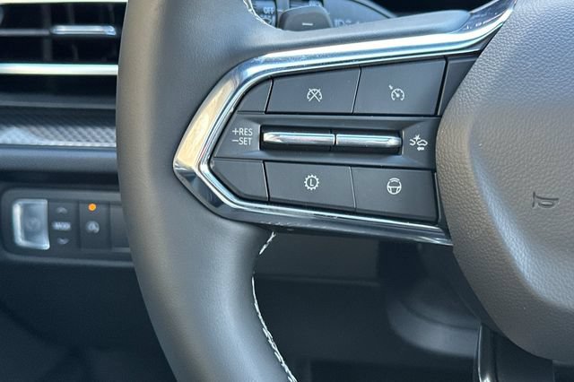 New 2026 Chevrolet Traverse High Country FWD image 36