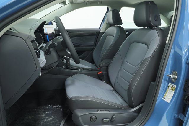 New 2025 Volkswagen Jetta SEL image 31