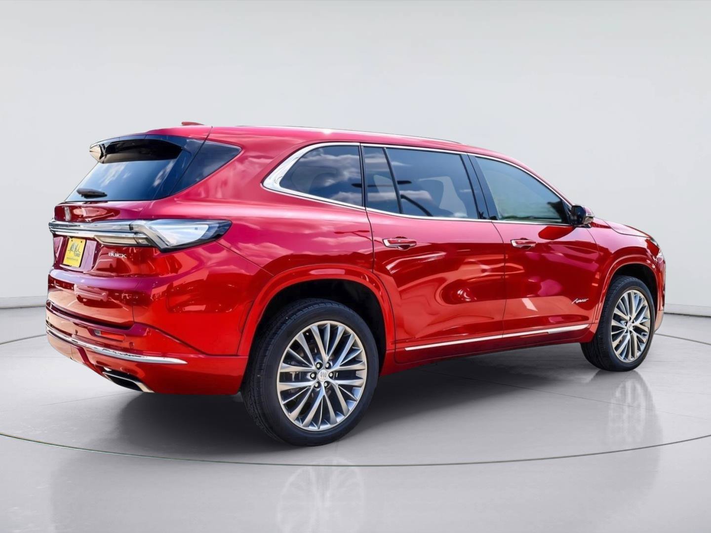 Used 2025 Buick Enclave Avenir w/ Trailering Package, 5000 lbs. FWD image 10