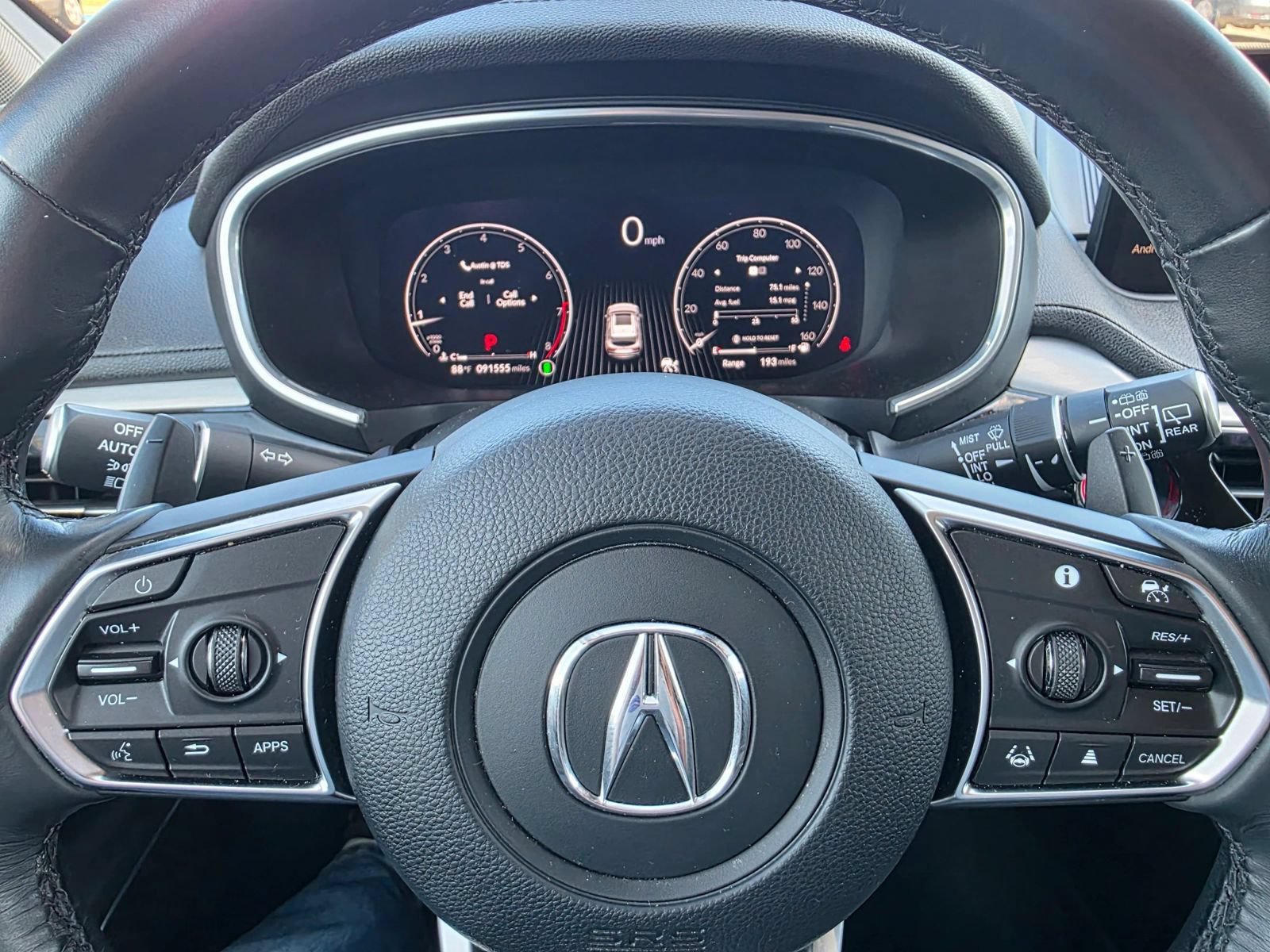 Used 2023 Acura MDX SH-AWD image 16