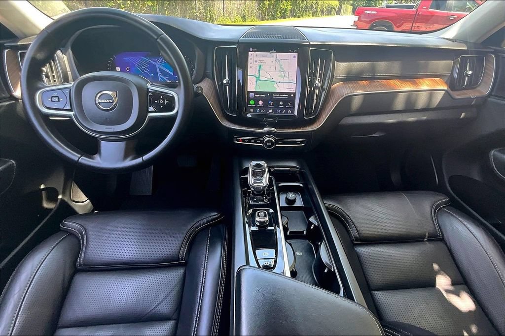 Used 2023 Volvo XC60 B5 Ultimate w/ Climate Package FWD image 20
