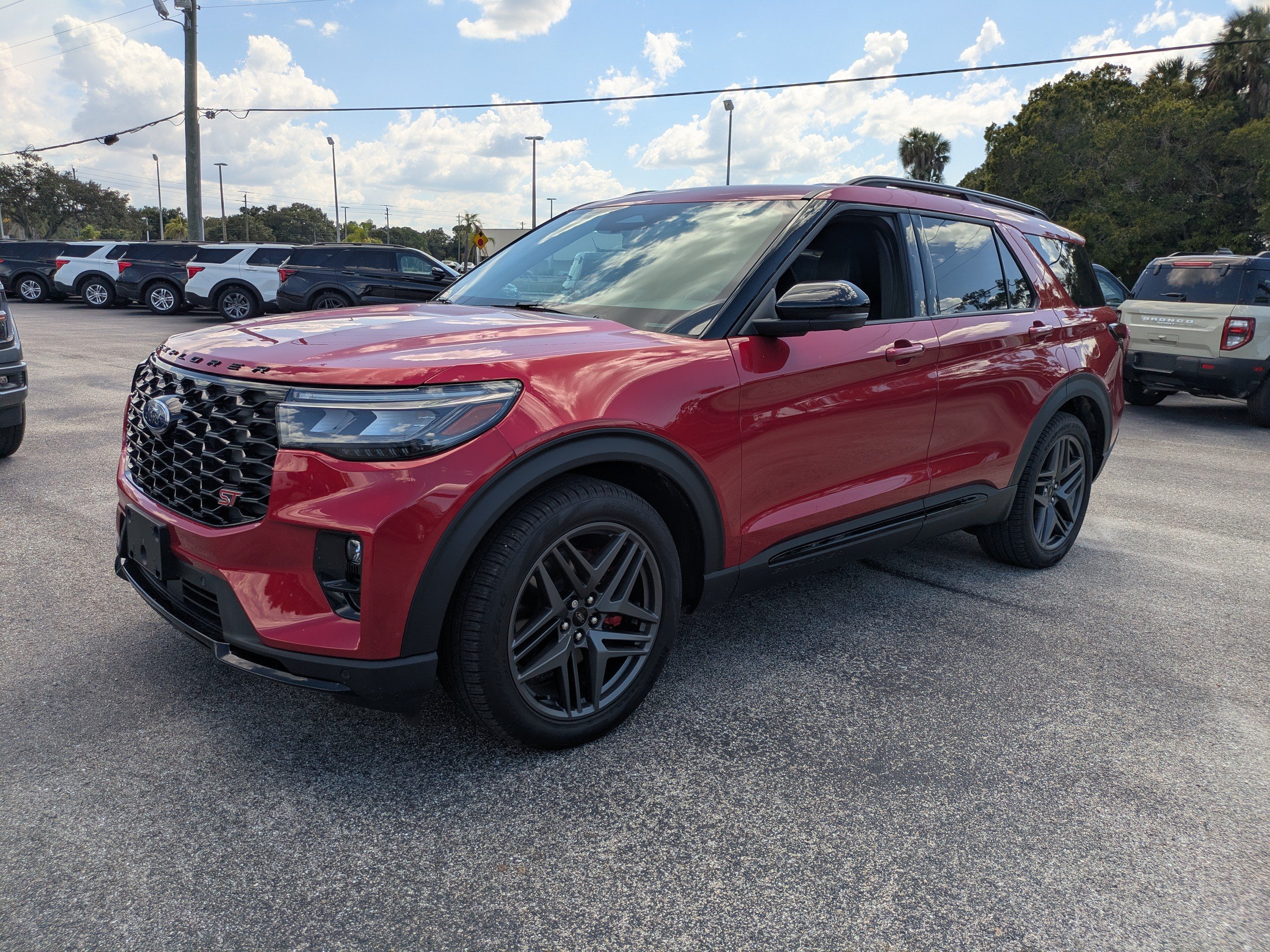Used 2026 Ford Explorer ST w/ Sun And Sound Package AWD/4WD image 8