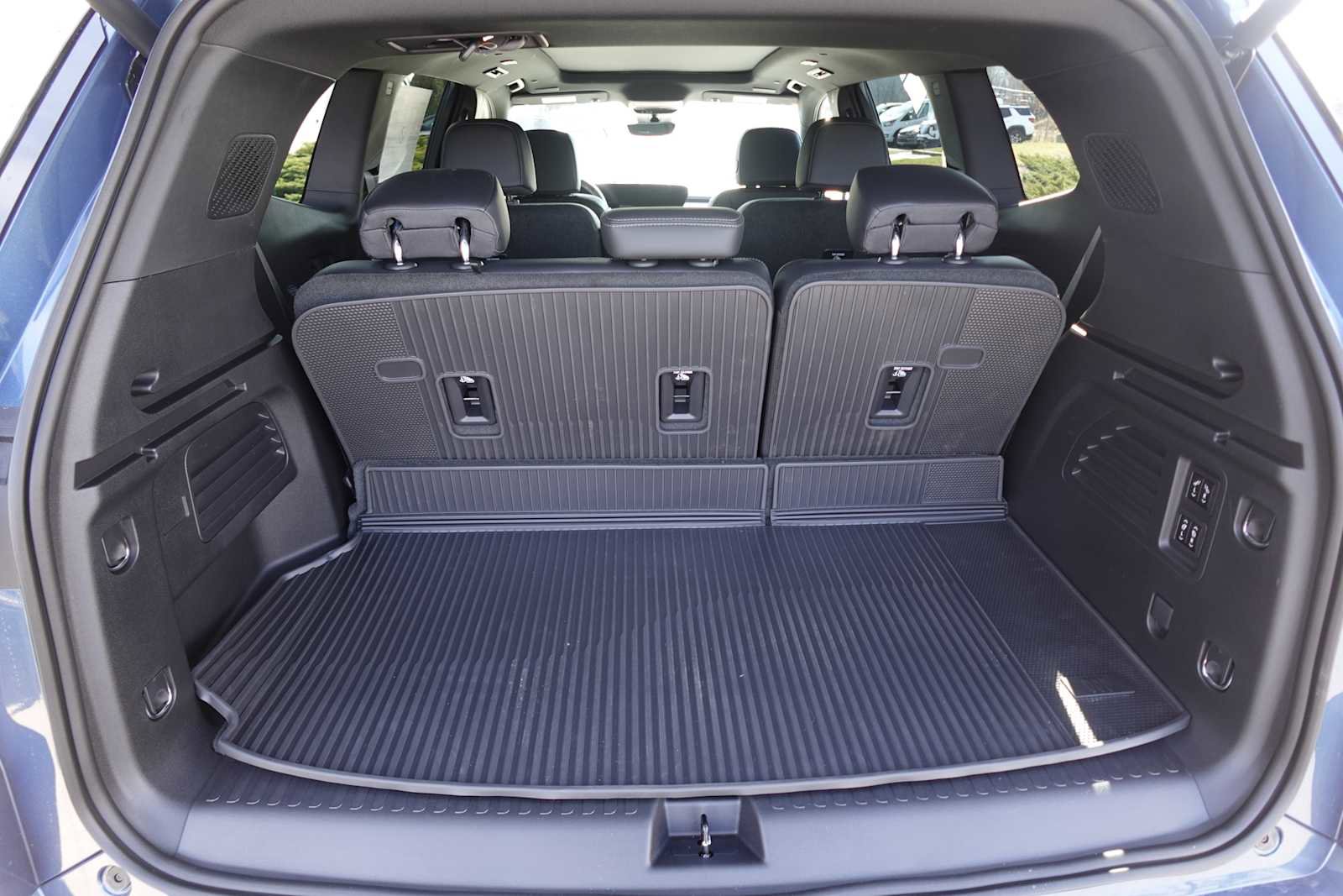 New 2026 Buick Enclave Avenir w/ Super Cruise Package AWD/4WD image 31