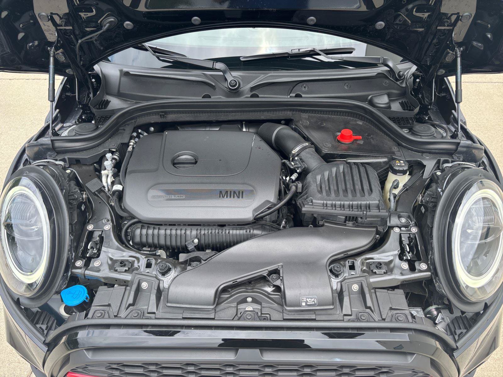 Used 2023 MINI Cooper John Cooper Works w/ Driver Assistance Package FWD image 32