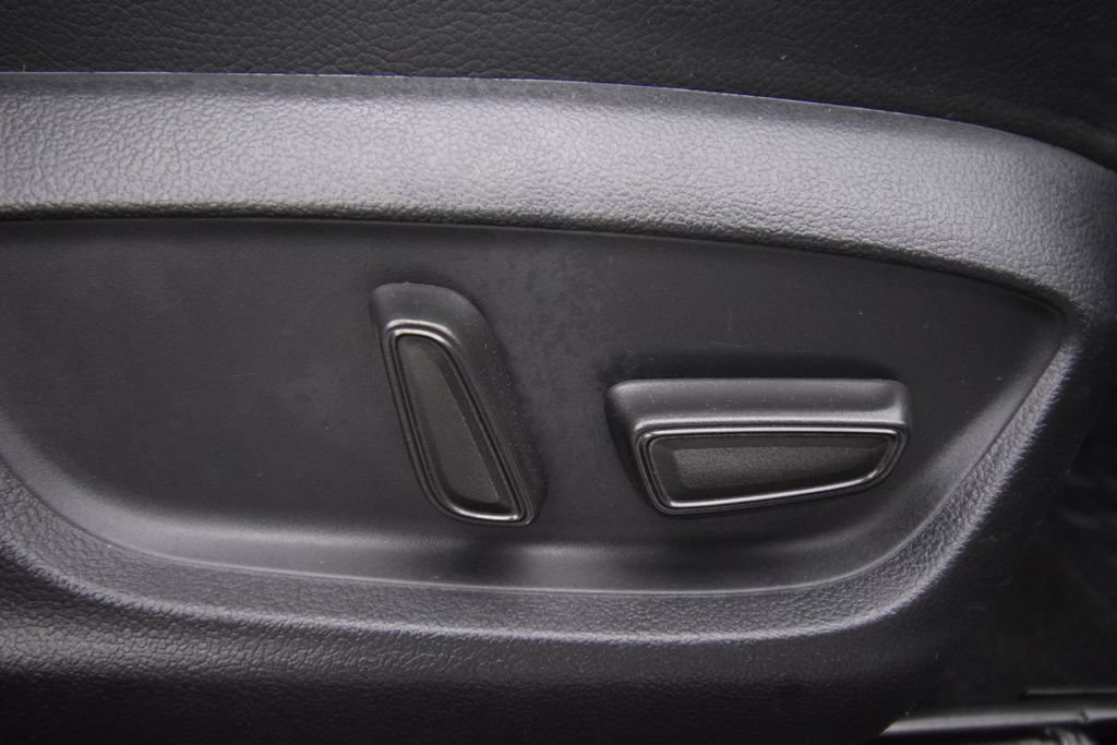 Used 2021 Toyota Camry XSE AWD/4WD image 30