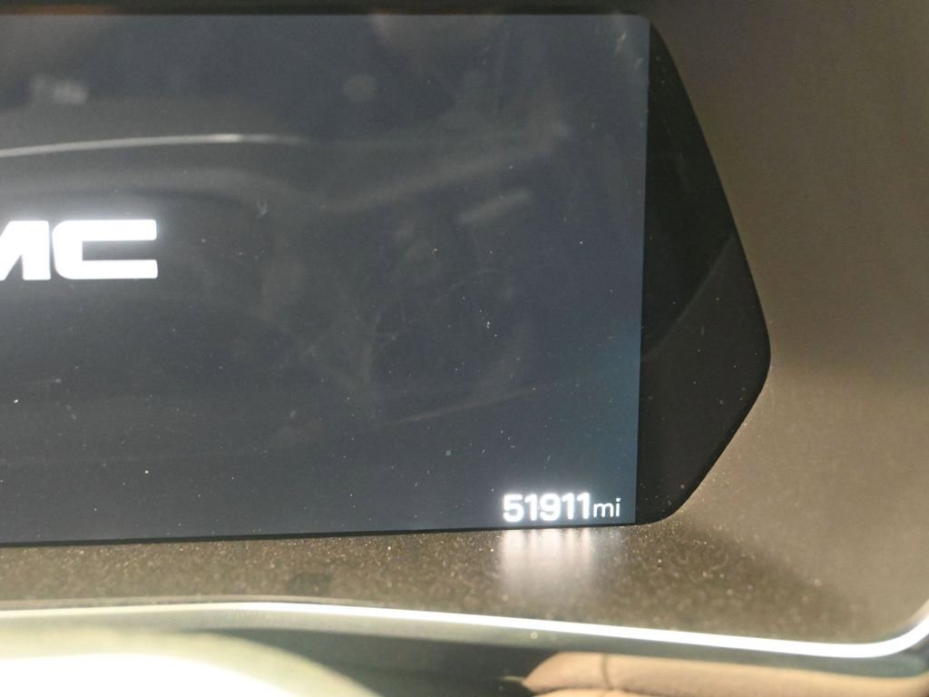 Used 2023 GMC Canyon Denali image 10