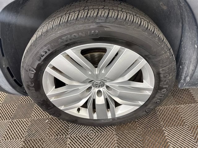 Used 2020 Volkswagen Atlas SE w/ Panoramic Sunroof Package FWD image 32