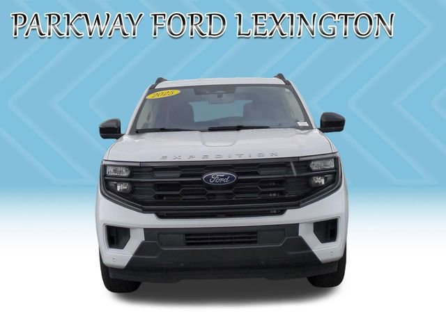 Used 2025 Ford Expedition Max Active RWD image 8