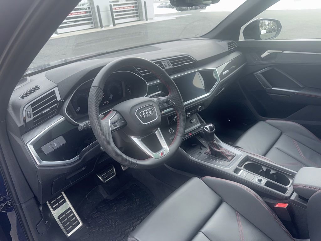 Used 2025 Audi Q3 2.0T Premium Plus w/ Premium Plus Package image 24