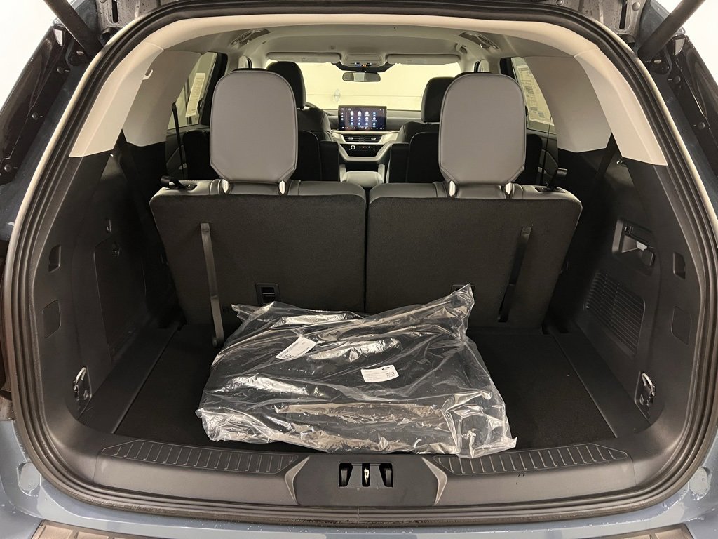 New 2026 Ford Explorer Active w/ Active Comfort Package image 34