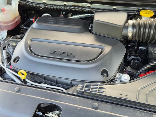 Used 2023 Chrysler Pacifica Touring-L FWD image 10