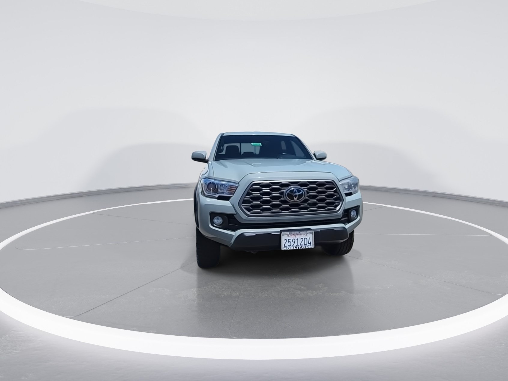 Used 2023 Toyota Tacoma TRD Off-Road AWD/4WD image 3