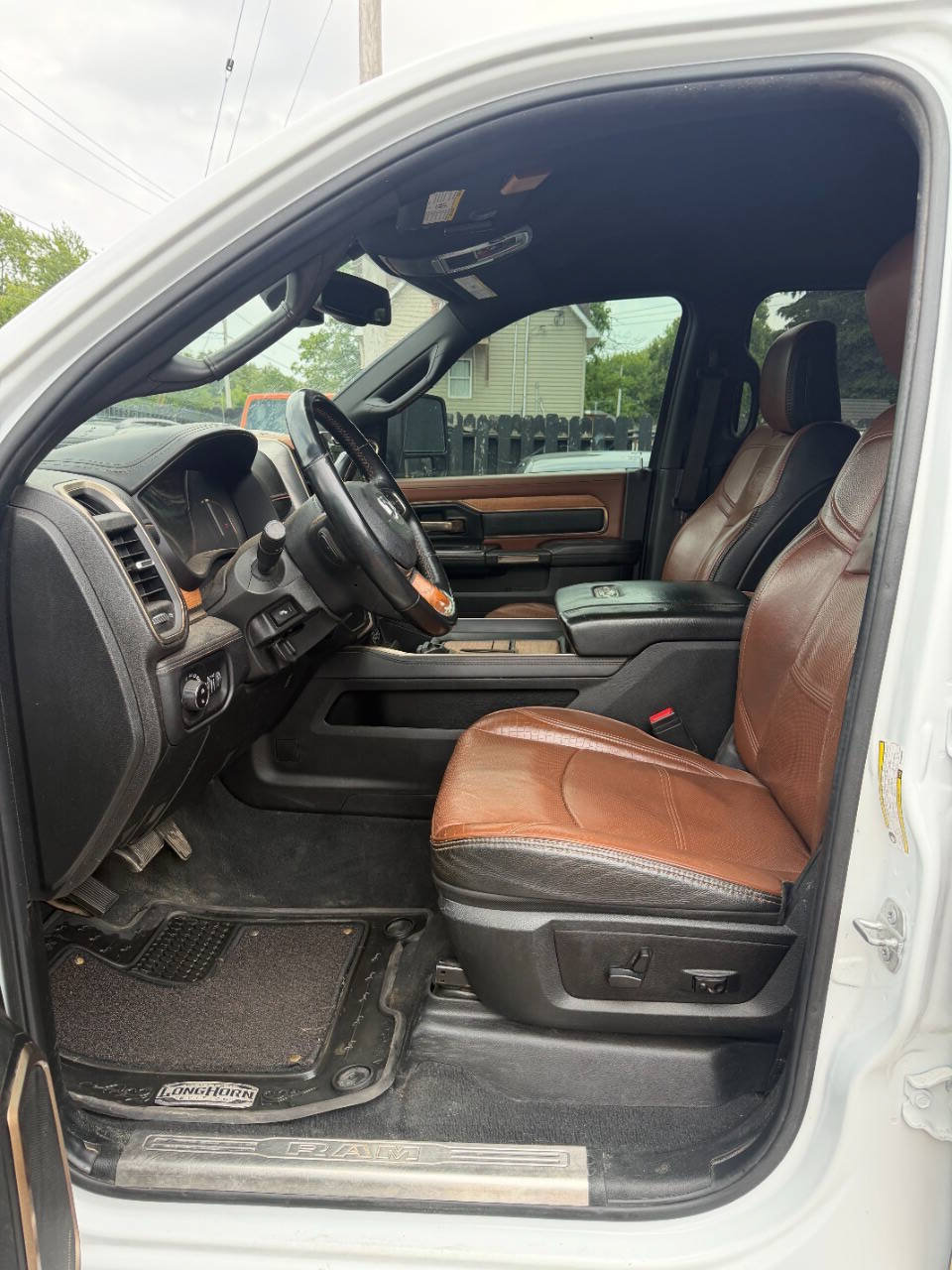 Used 2023 RAM 3500 Limited AWD/4WD image 3