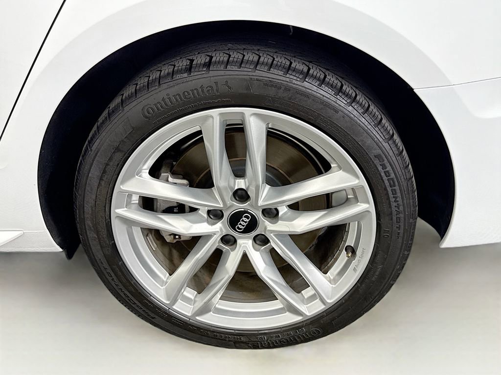 Used 2020 Audi A4 2.0T Premium w/ Convenience Package AWD/4WD image 29