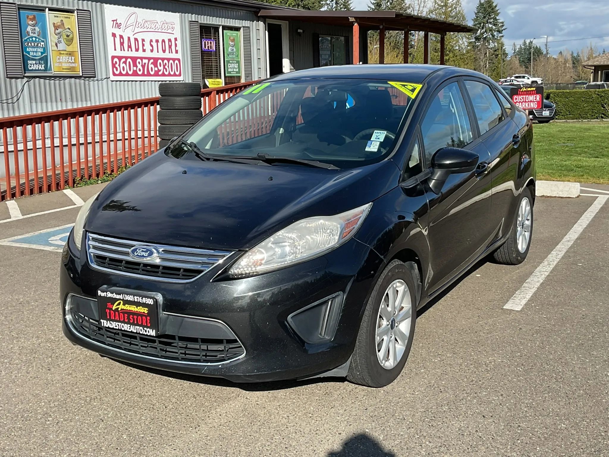 Used 2011 Ford Fiesta SE w/ 203A Rapid Spec Order Code image 1