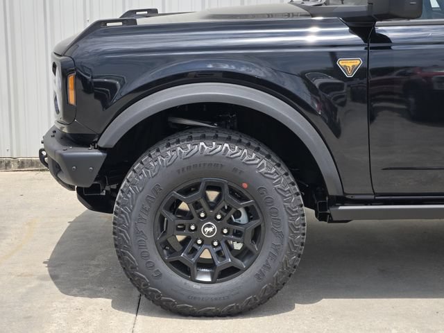 New 2026 Ford Bronco Badlands w/ Black Appearance Package AWD/4WD image 6