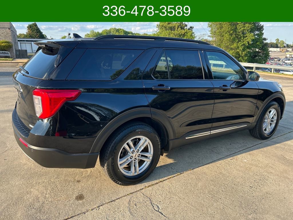 Used 2020 Ford Explorer XLT w/ Equipment Group 202A image 5