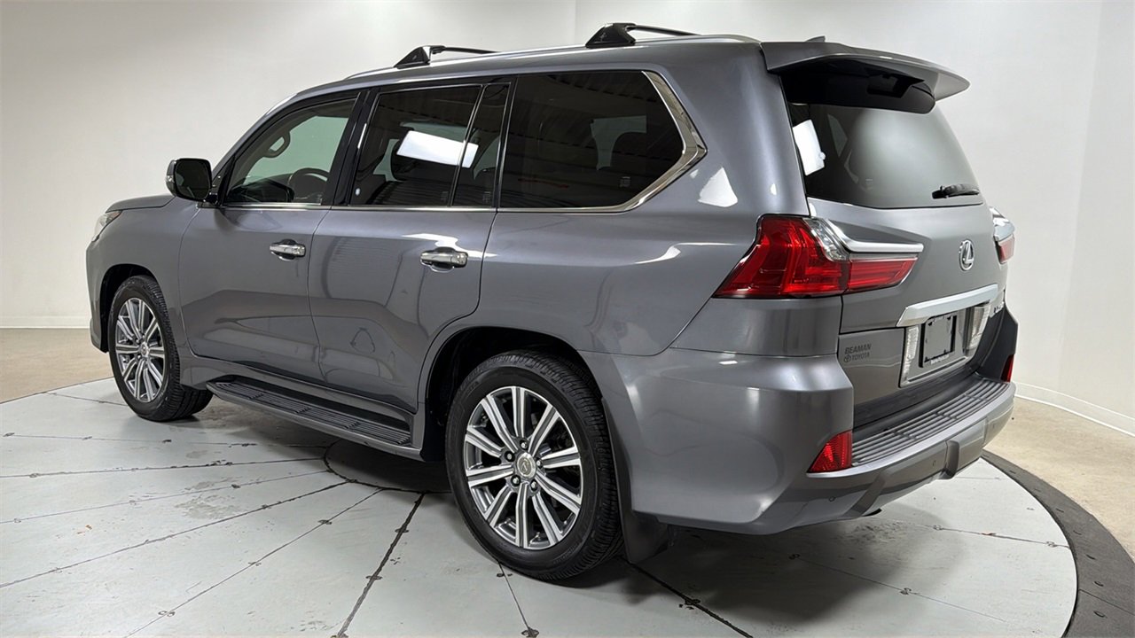 Used 2017 Lexus LX 570 4WD image 7