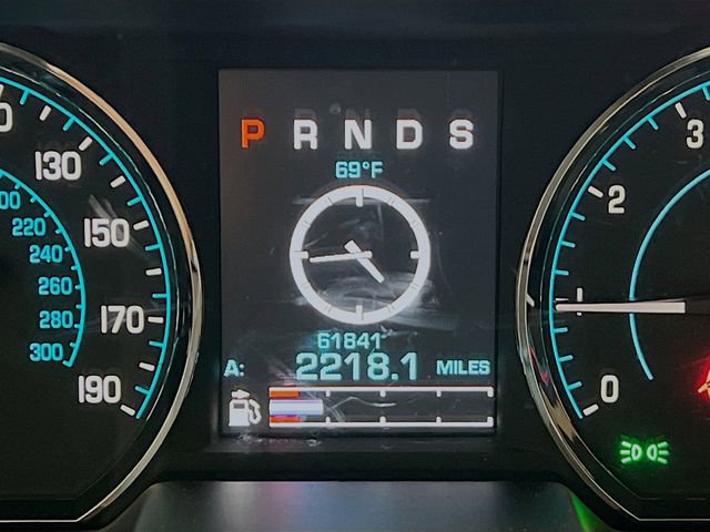 Used 2015 Jaguar XF Premium RWD image 11