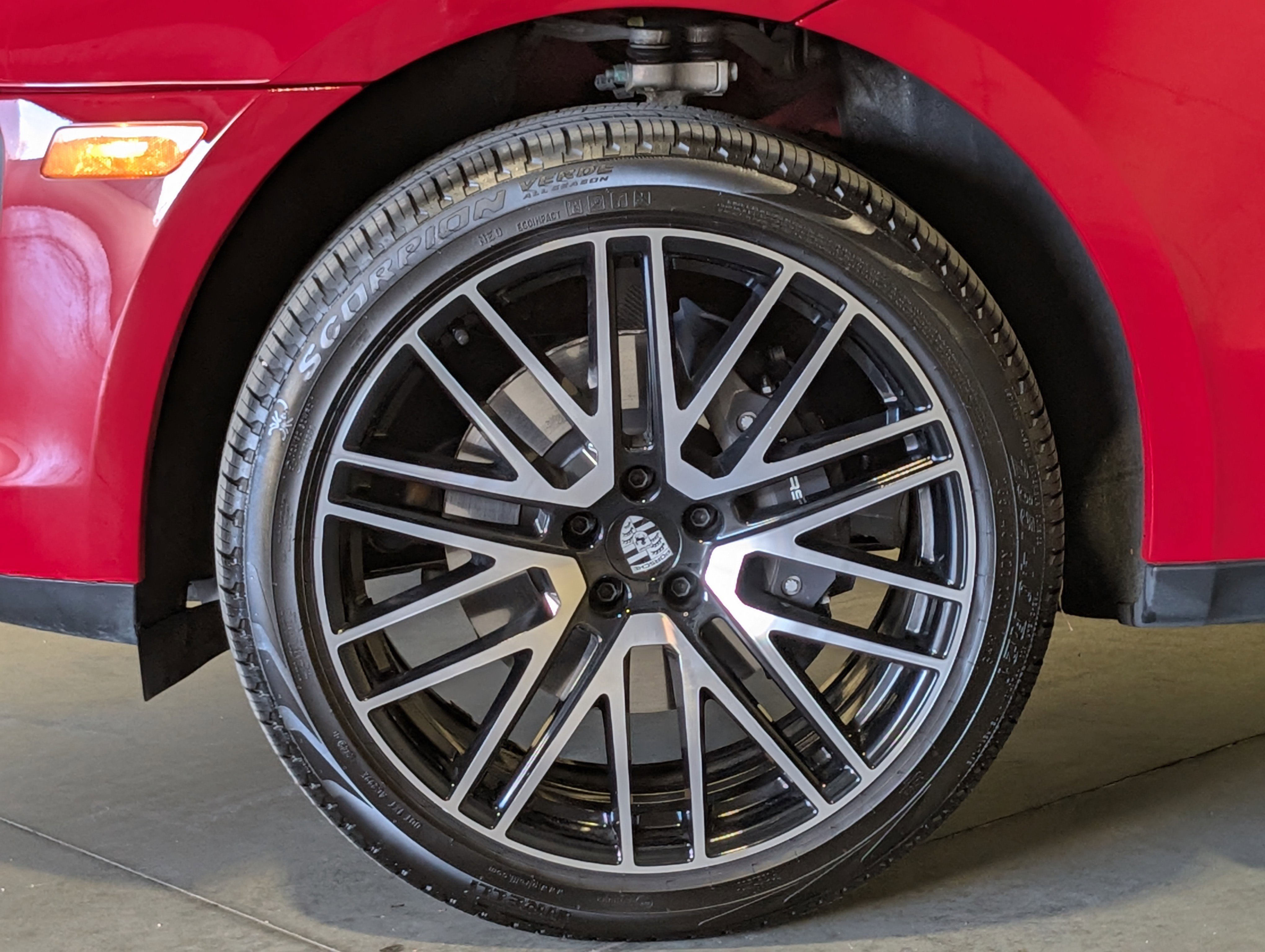 Certified 2026 Porsche Macan image 15