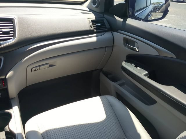 Used 2023 Honda Ridgeline RTL-E image 16