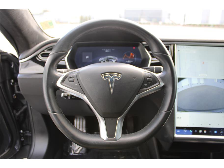 Used 2015 Tesla Model S 85D image 16
