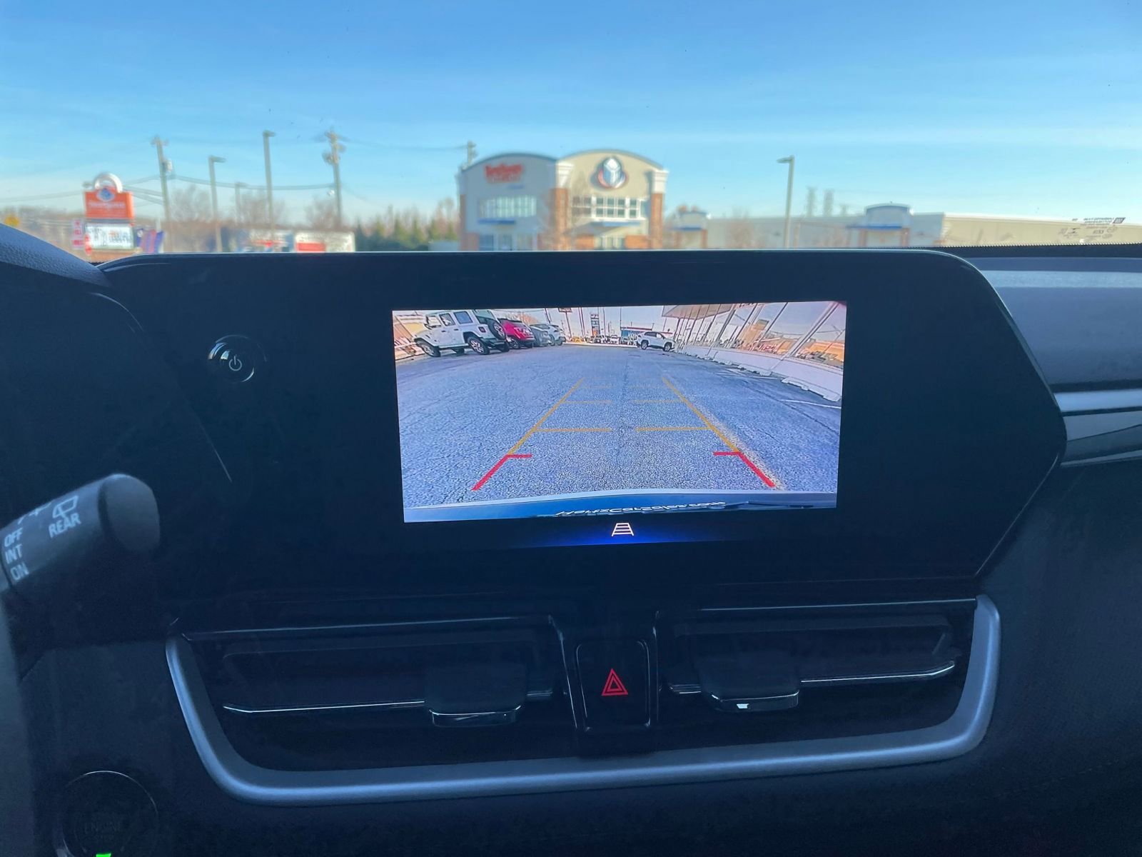 Used 2025 Chevrolet TrailBlazer LT image 17