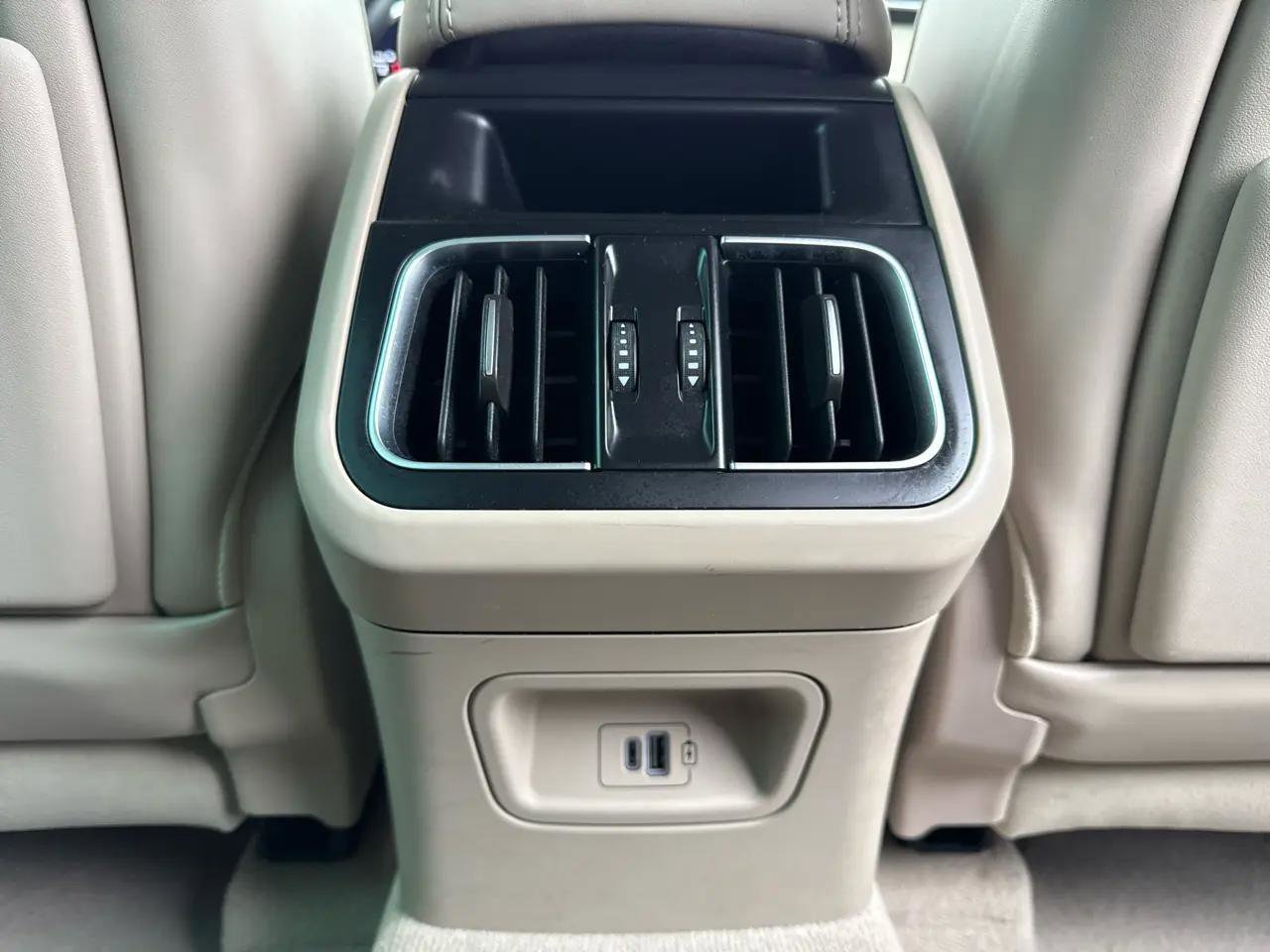 Used 2023 Maserati Grecale GT image 34