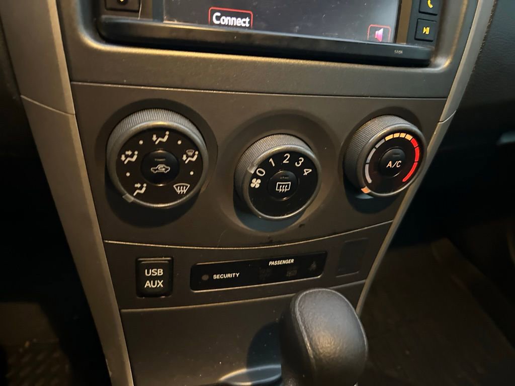 Used 2013 Toyota Corolla S image 23