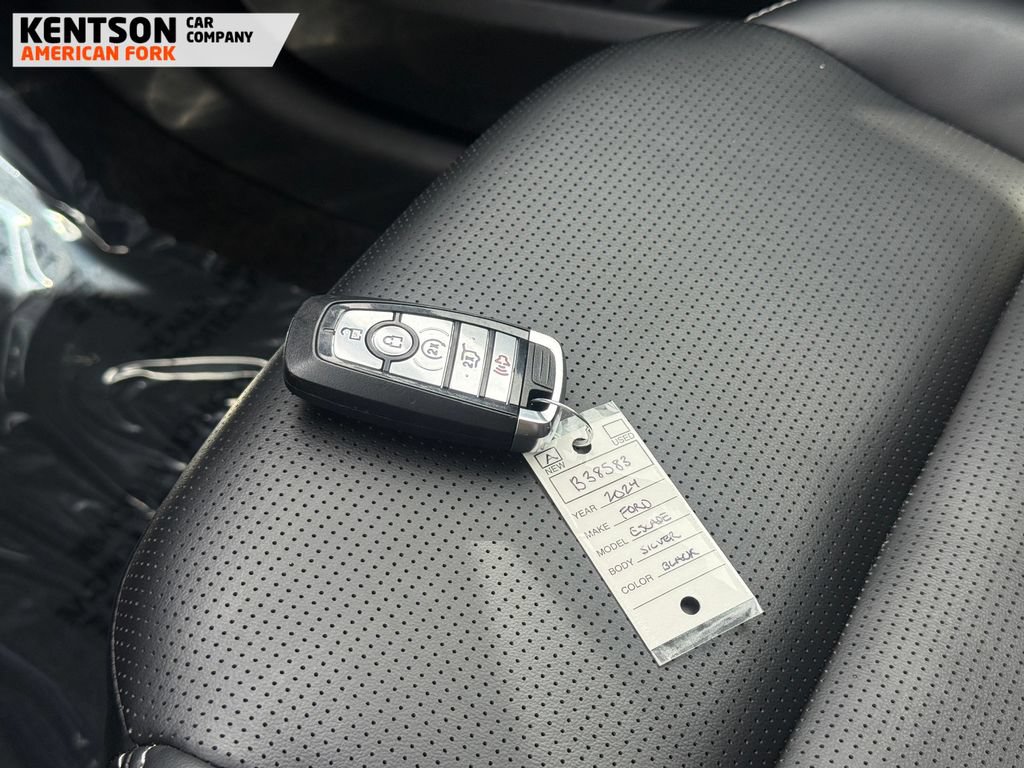 Used 2024 Ford Escape Platinum AWD/4WD image 33