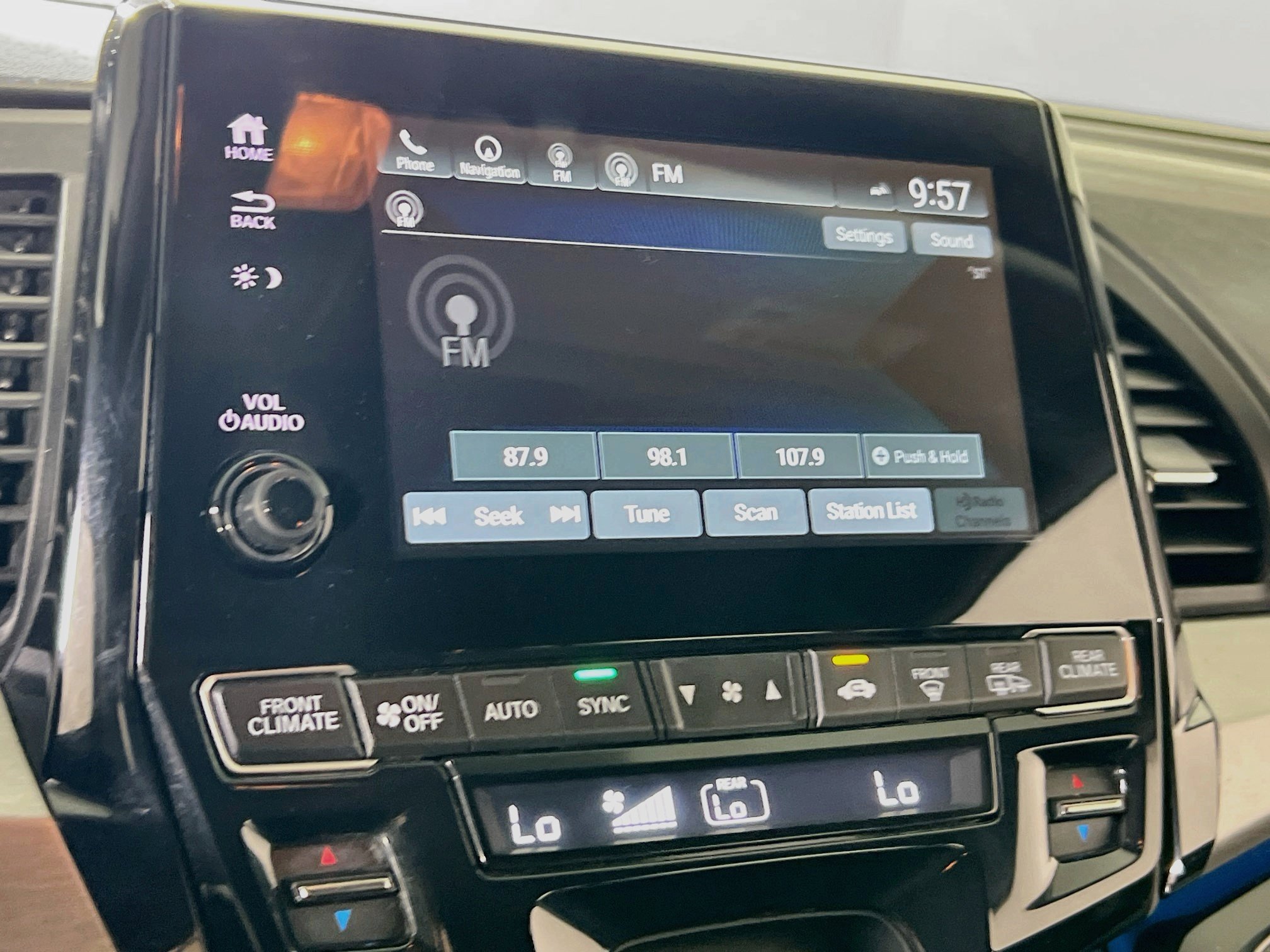Used 2023 Honda Odyssey Touring image 15