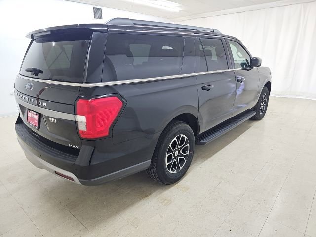 Used 2024 Ford Expedition Max XLT image 18
