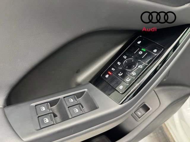 Used 2025 Audi Q6 e-tron Premium w/ Convenience Package RWD image 25