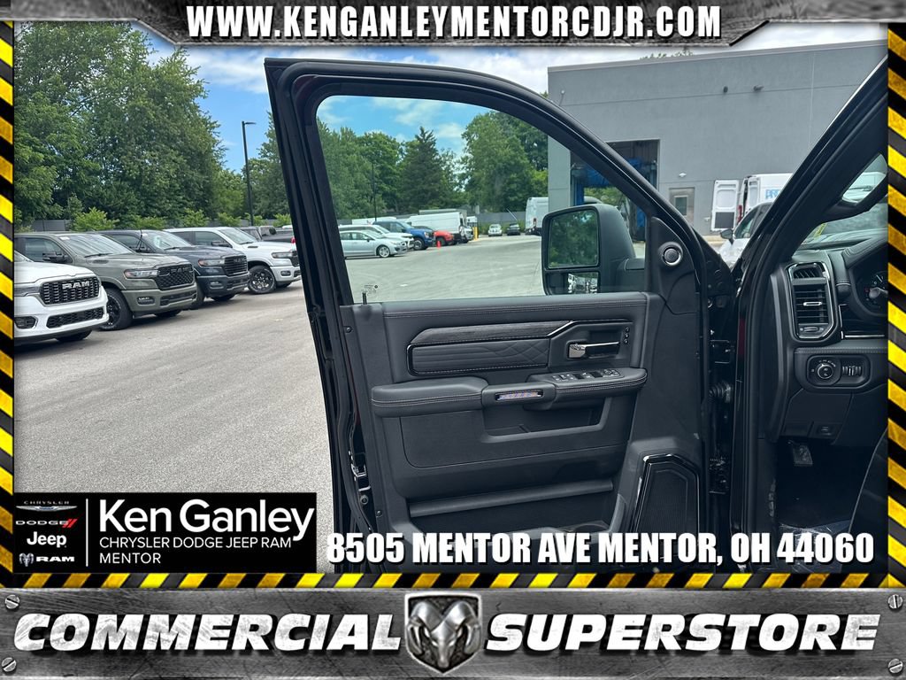 New 2026 RAM 3500 Limited AWD/4WD image 10