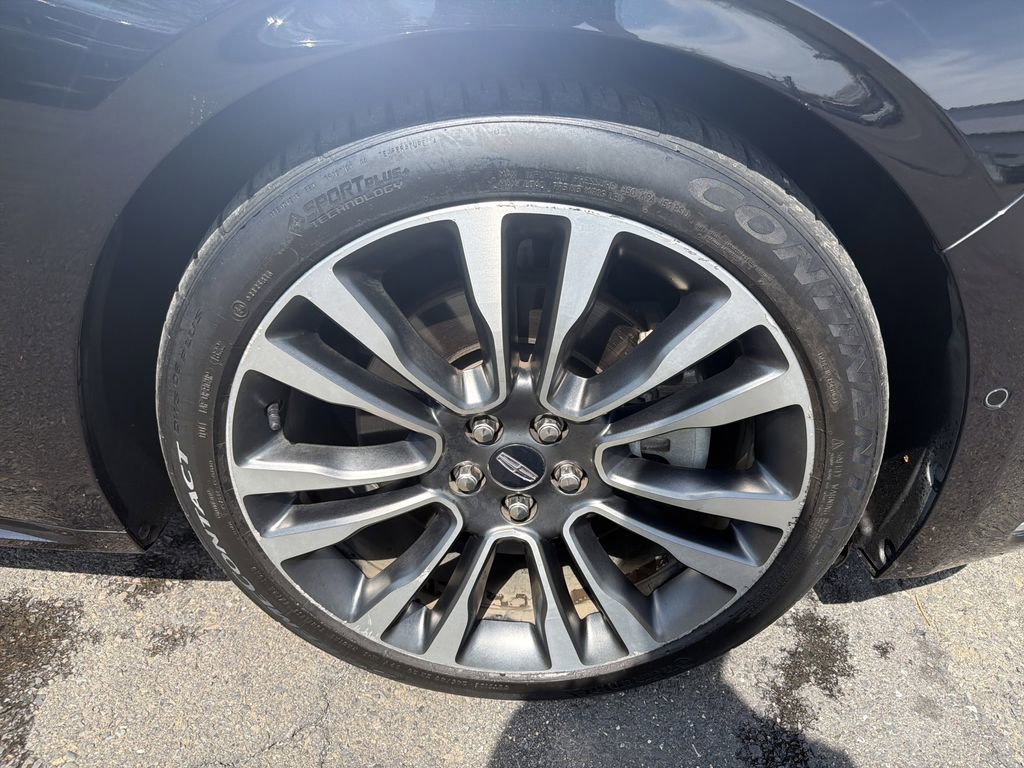 Used 2019 Lincoln Continental Reserve AWD/4WD image 33
