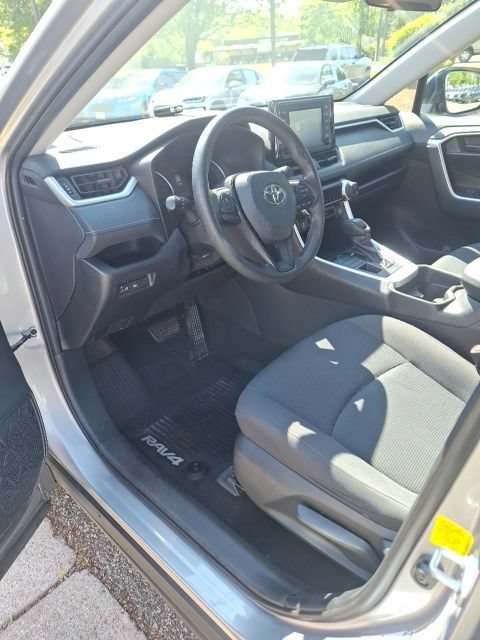 Used 2019 Toyota RAV4 LE w/ All Weather Liner Package AWD/4WD image 14