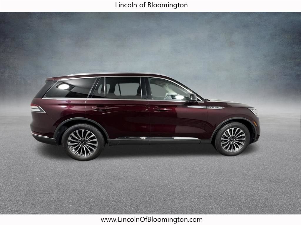 Certified 2022 Lincoln Aviator Reserve w/ Elements Package Plus AWD/4WD image 9