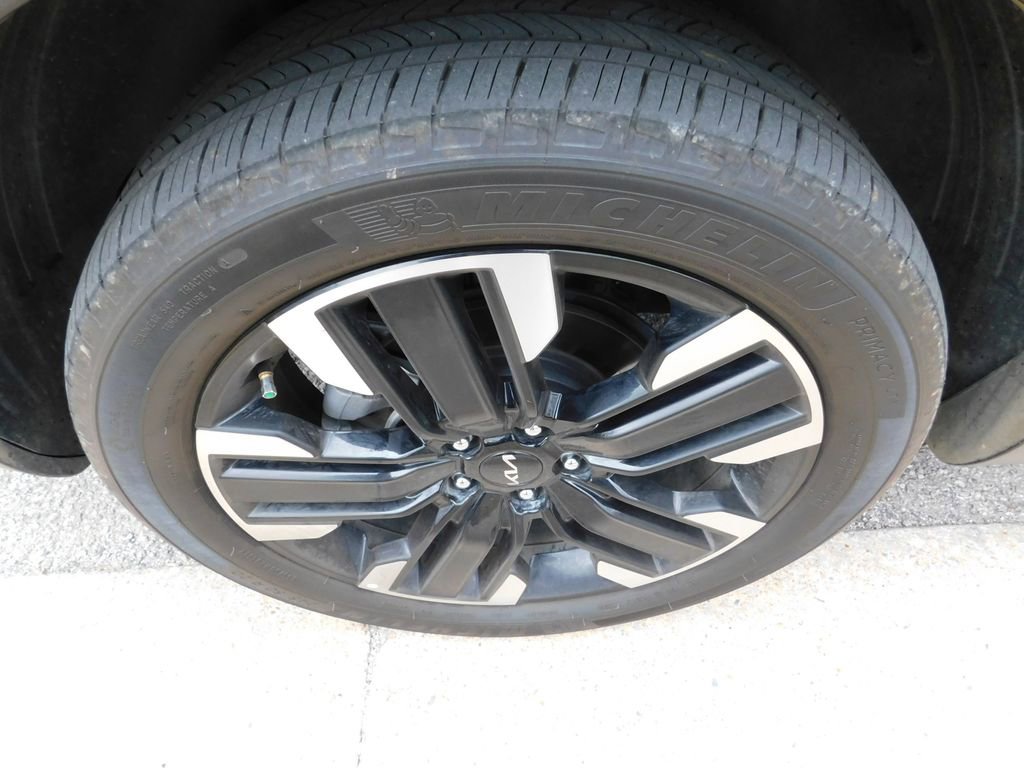 Used 2025 Kia Telluride SX Prestige image 8