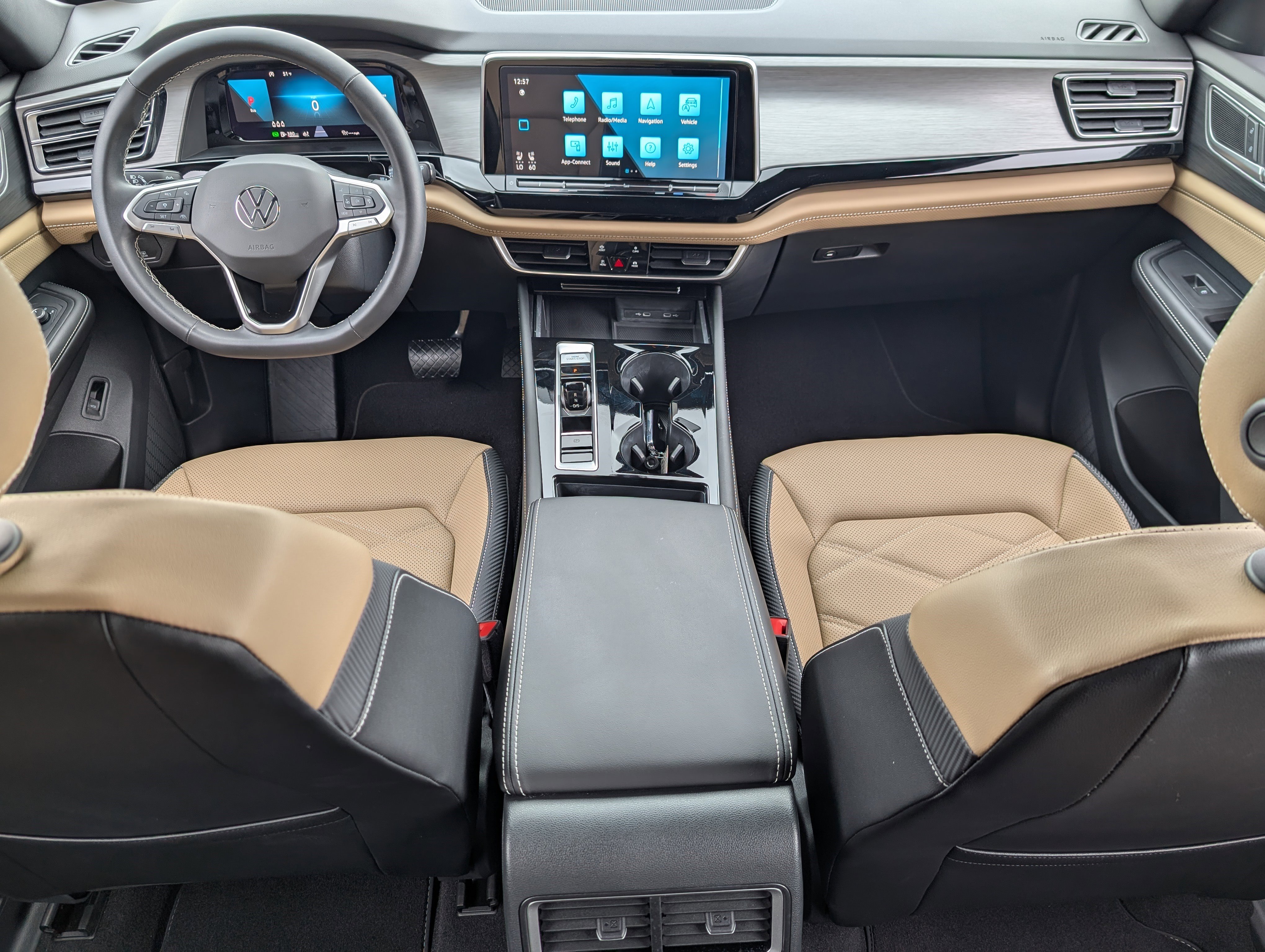 Used 2024 Volkswagen Atlas Cross Sport SE image 23