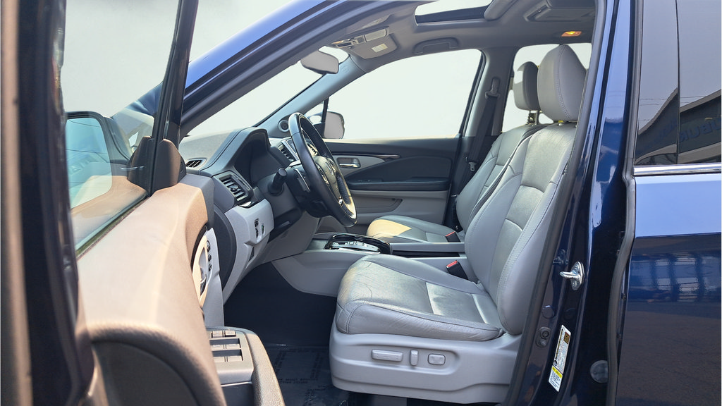 Used 2016 Honda Pilot Elite image 10