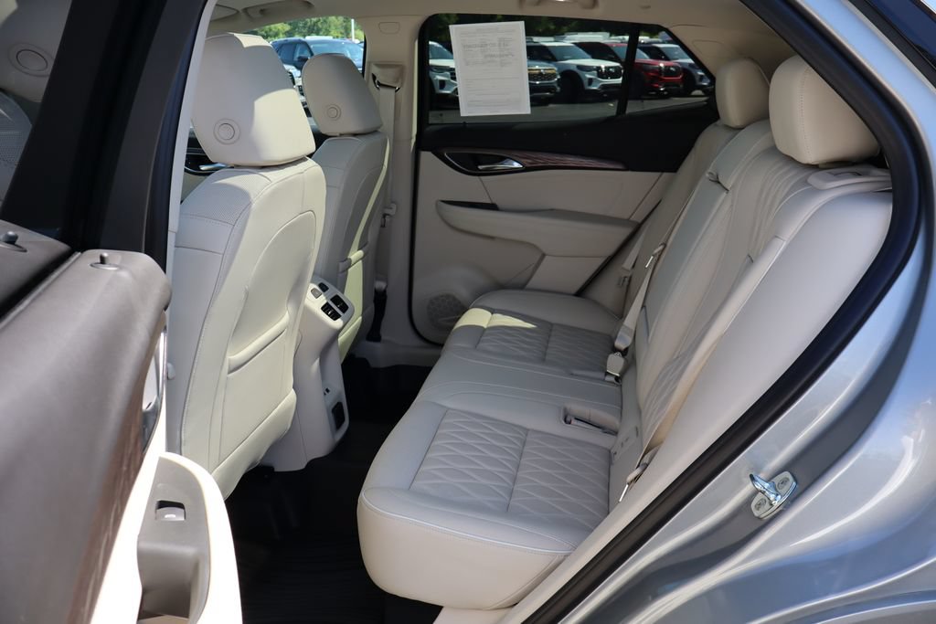 Used 2023 Buick Envision Avenir AWD/4WD image 10