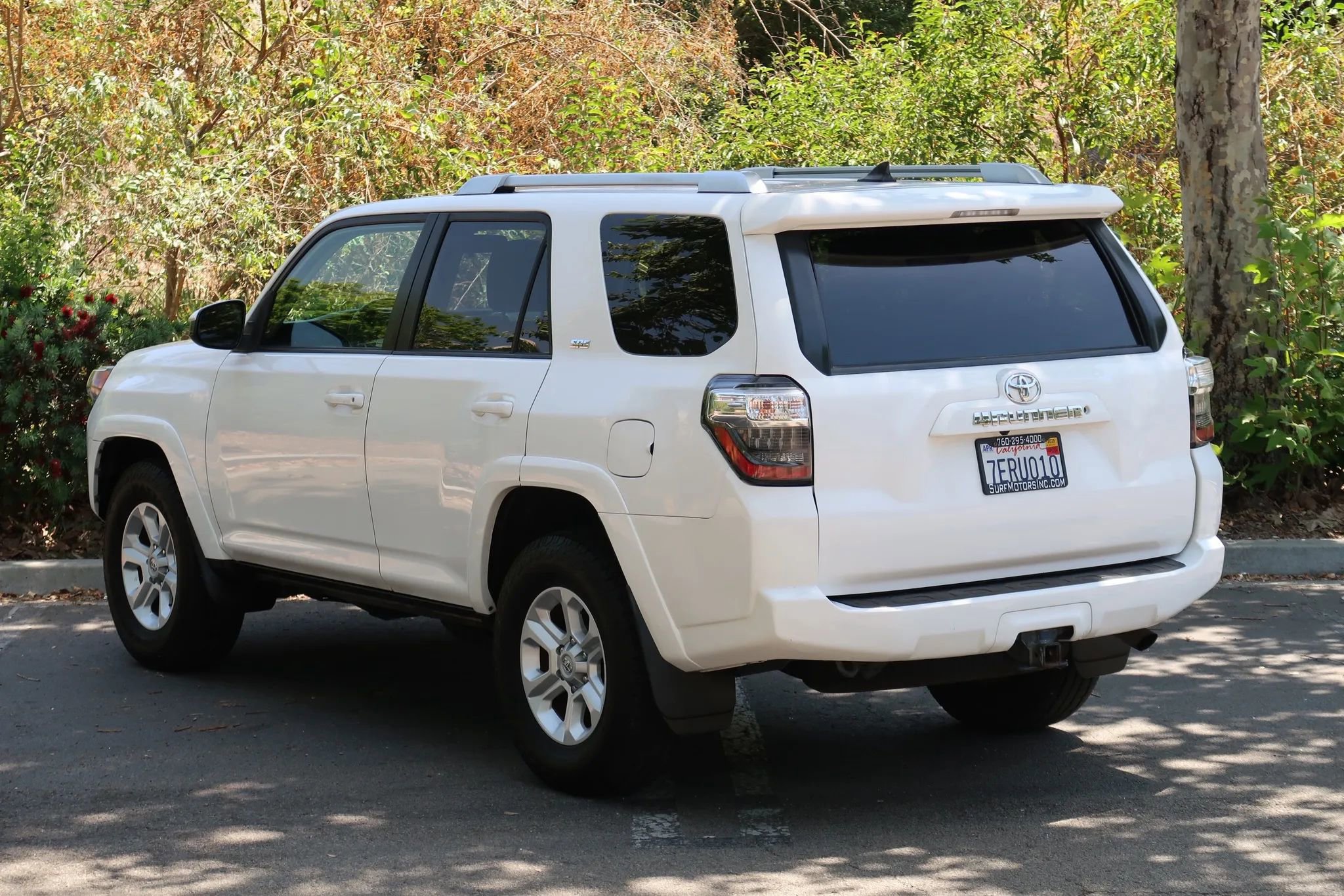 Used 2014 Toyota 4Runner SR5 RWD image 4