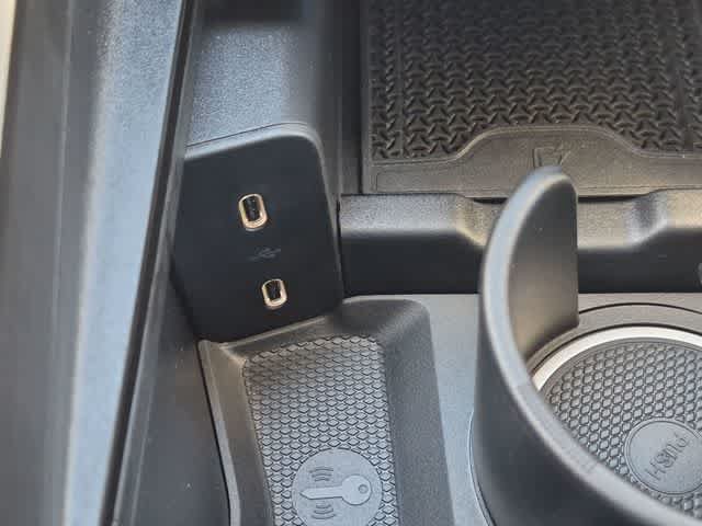 New 2027 Mercedes-Benz E 350 4MATIC Sedan image 31