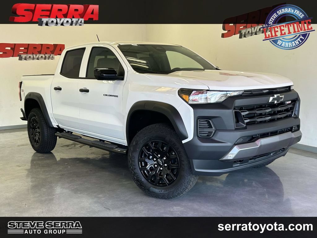 Used 2026 Chevrolet Colorado Trail Boss AWD/4WD image 1