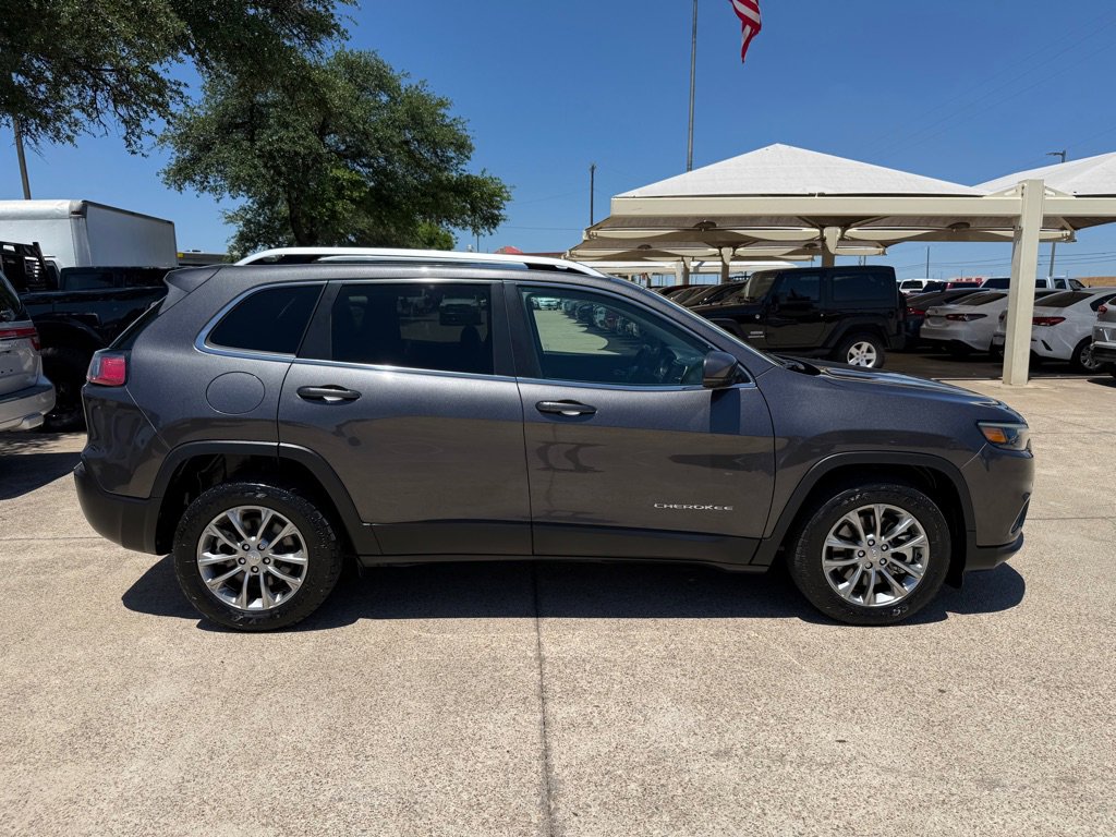 Used 2021 Jeep Cherokee Latitude Lux w/ Sun & Sound Group FWD image 8