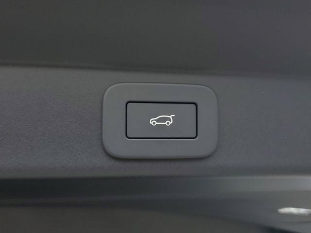Used 2025 Land Rover Range Rover Sport Dynamic SE AWD/4WD image 10