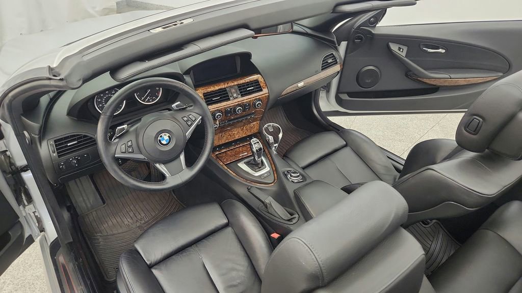 Used 2010 BMW 650i Convertible RWD image 28