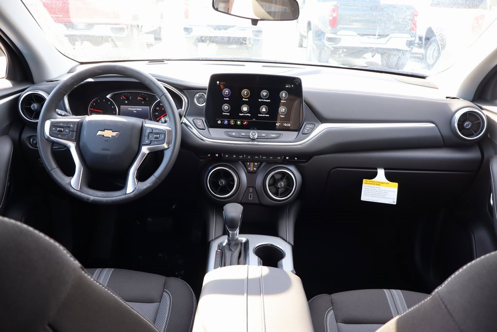 New 2026 Chevrolet Blazer LT w/ Midnight/Sport Edition image 18