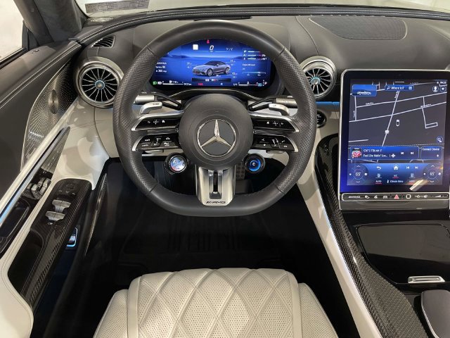 Used 2023 Mercedes-Benz SL 63 AMG 4MATIC image 23