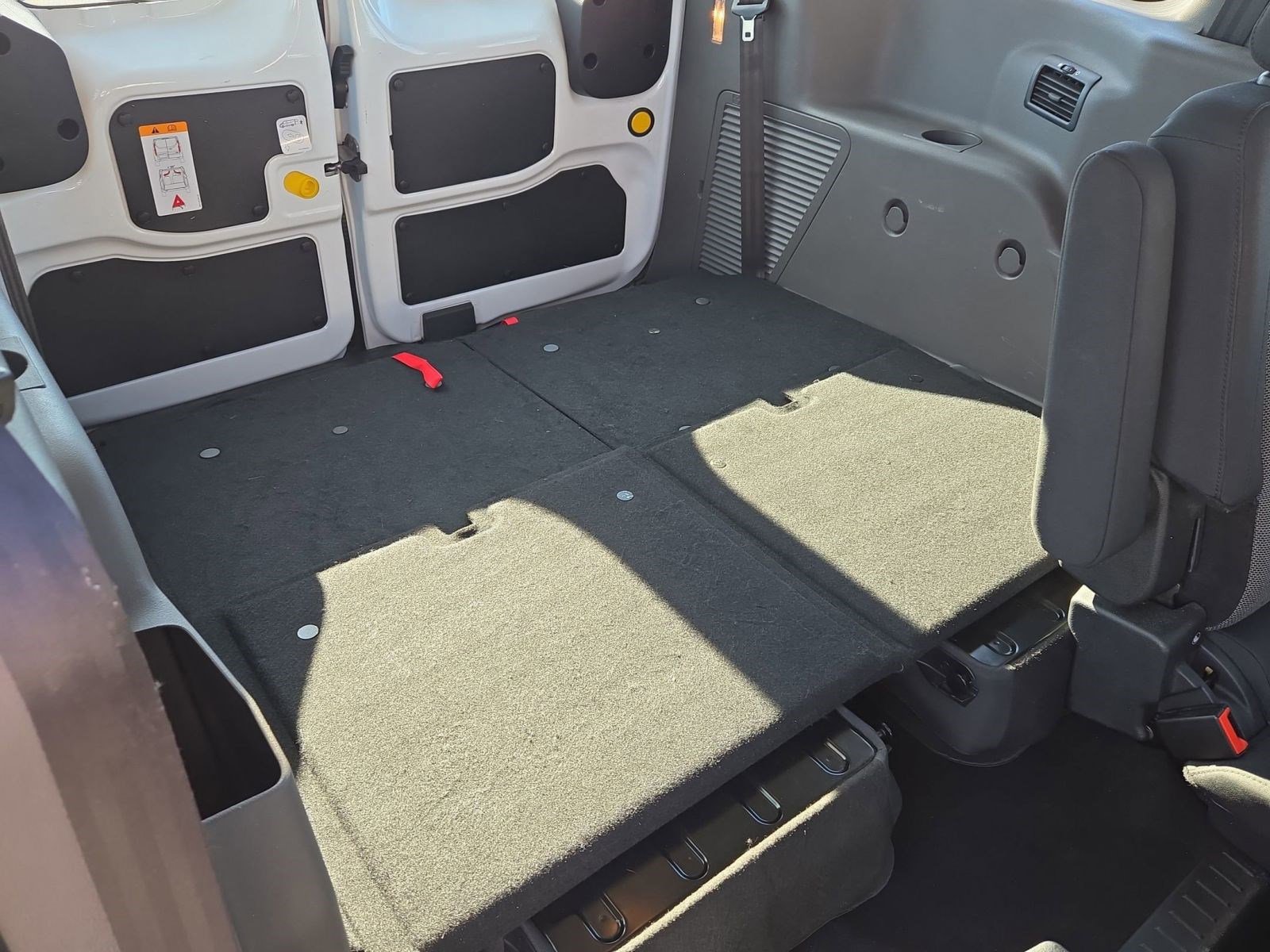 Used 2022 Ford Transit Connect XL image 29